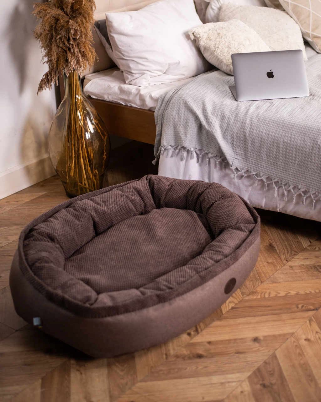 Chester & Lee | Cuddly Bagel Dog Bed by Chester & Lee