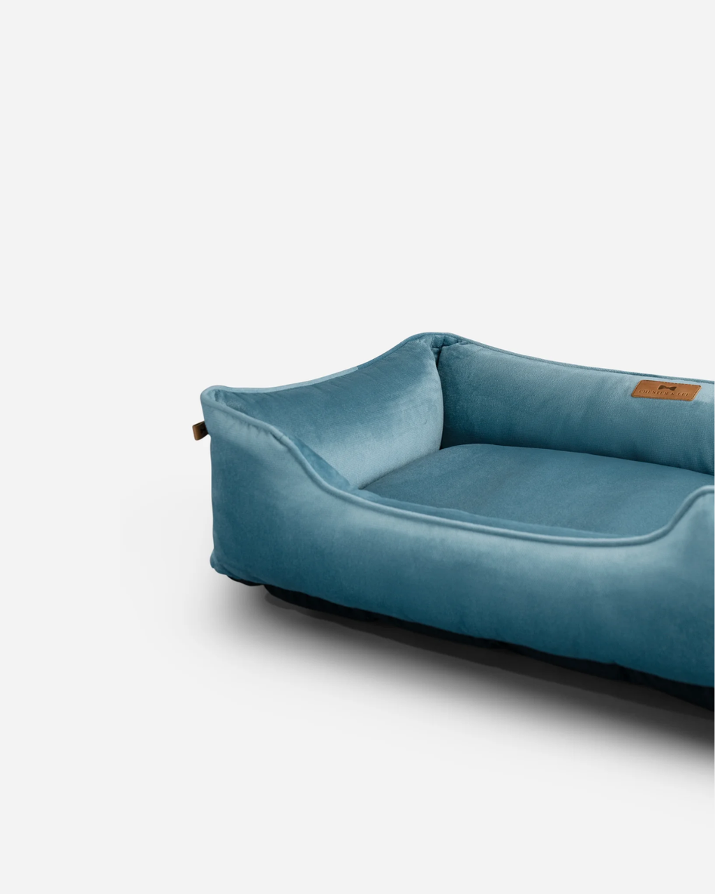 Chester & Lee | Vibrant Velvet Sleeper Dog Bed Tiffany by Chester & Lee