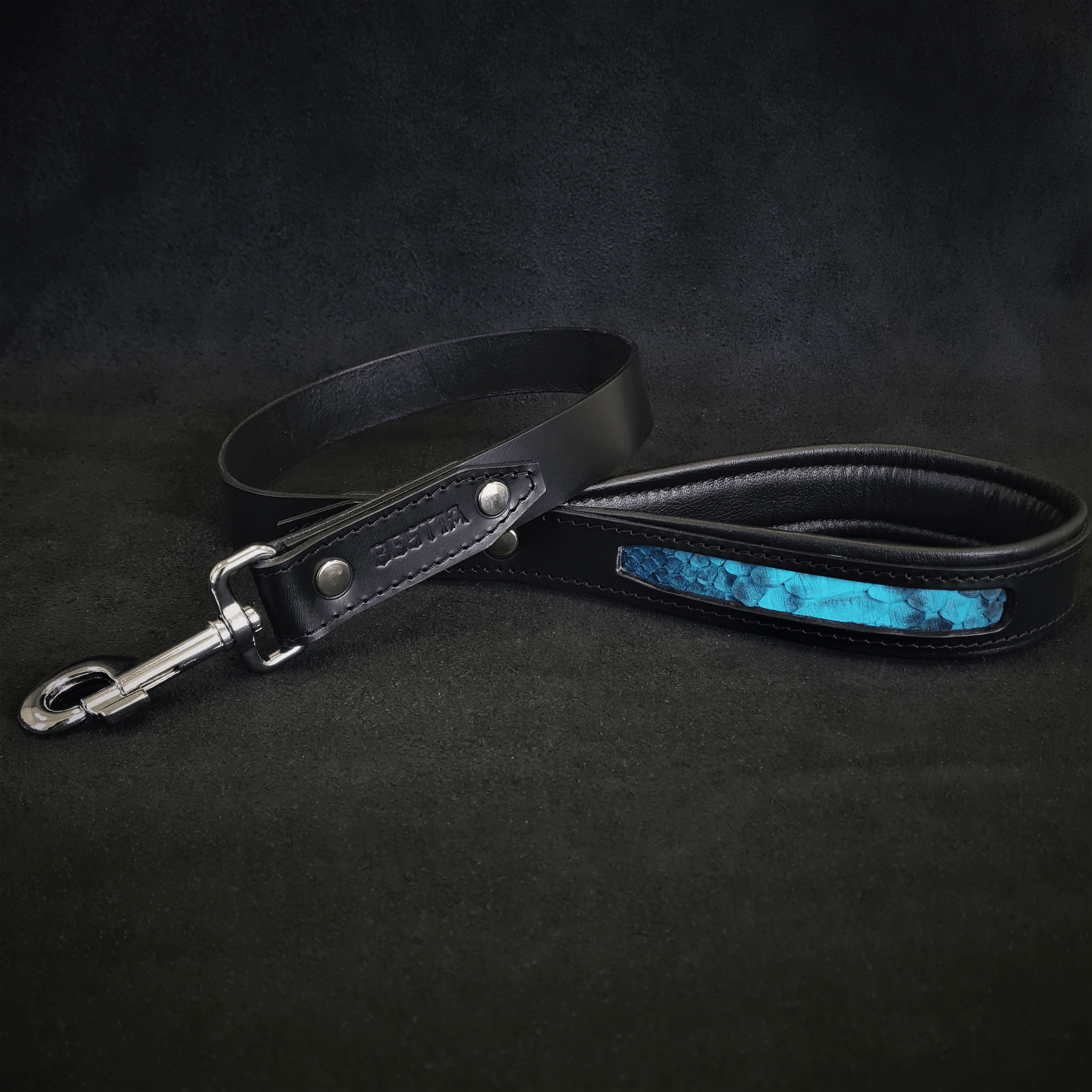 The ''Morelia Python'' leash by Bestia Dog Gear