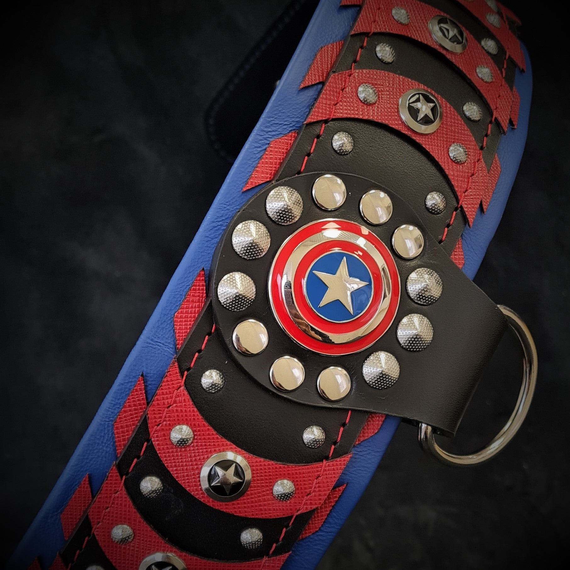 ''Captain America'' Collar by Bestia Dog Gear