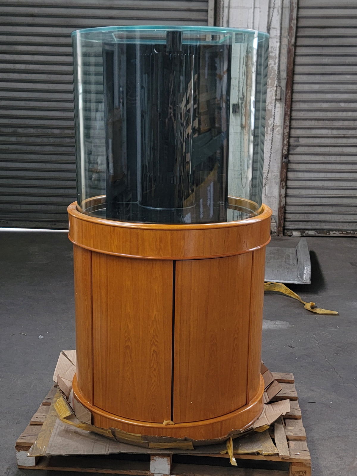 90 Gallon Glass 3/4 Cylinder Round Aquarium With Stand and Canopy in Golden Oak by Northeast Aquariums LLC