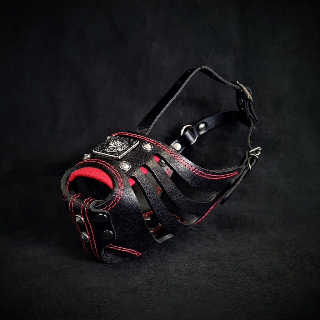''Eros'' Basket Muzzle black & red by Bestia Dog Gear