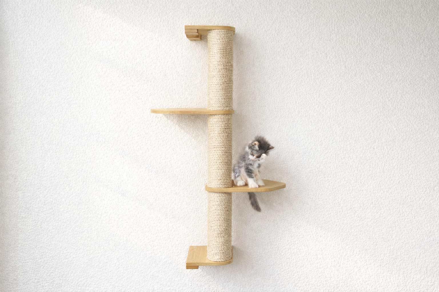 Wall Mounted Cat Climbing Pole - Sisal