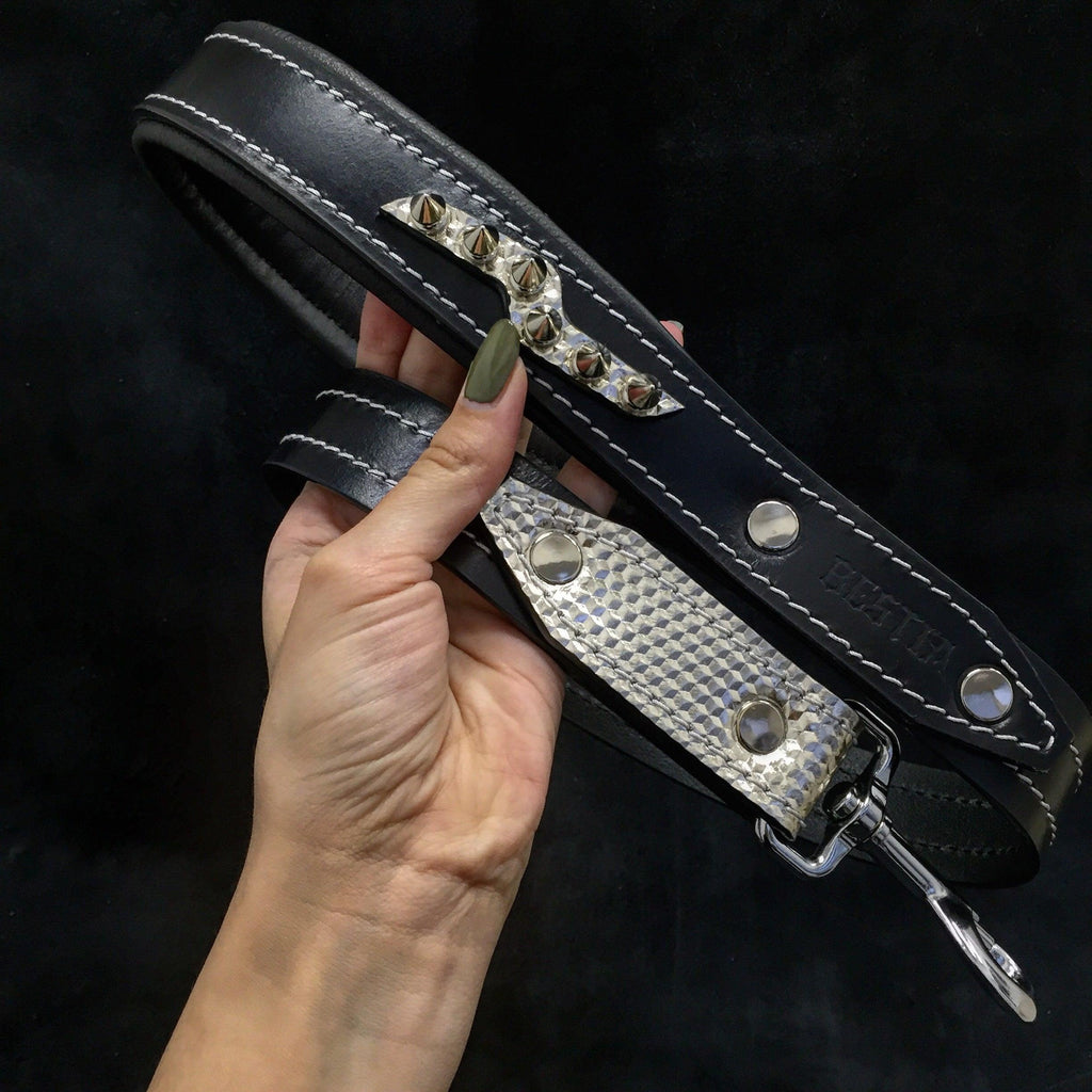 The ''Platinum'' leash by Bestia Dog Gear