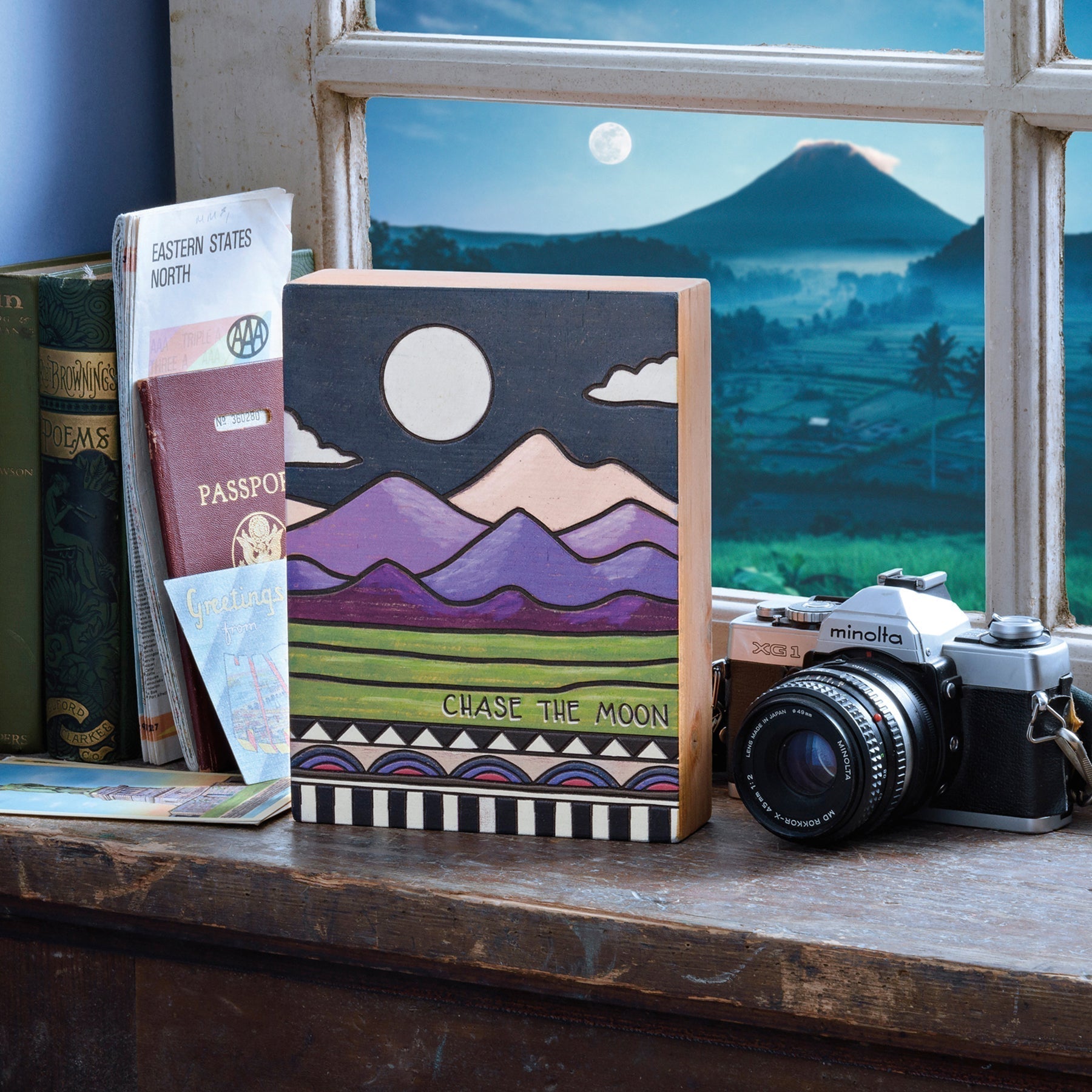 Chase The Moon Wooden Box Sign | Wall Desk Office Home Decor | 6" x 8" by The Bullish Store