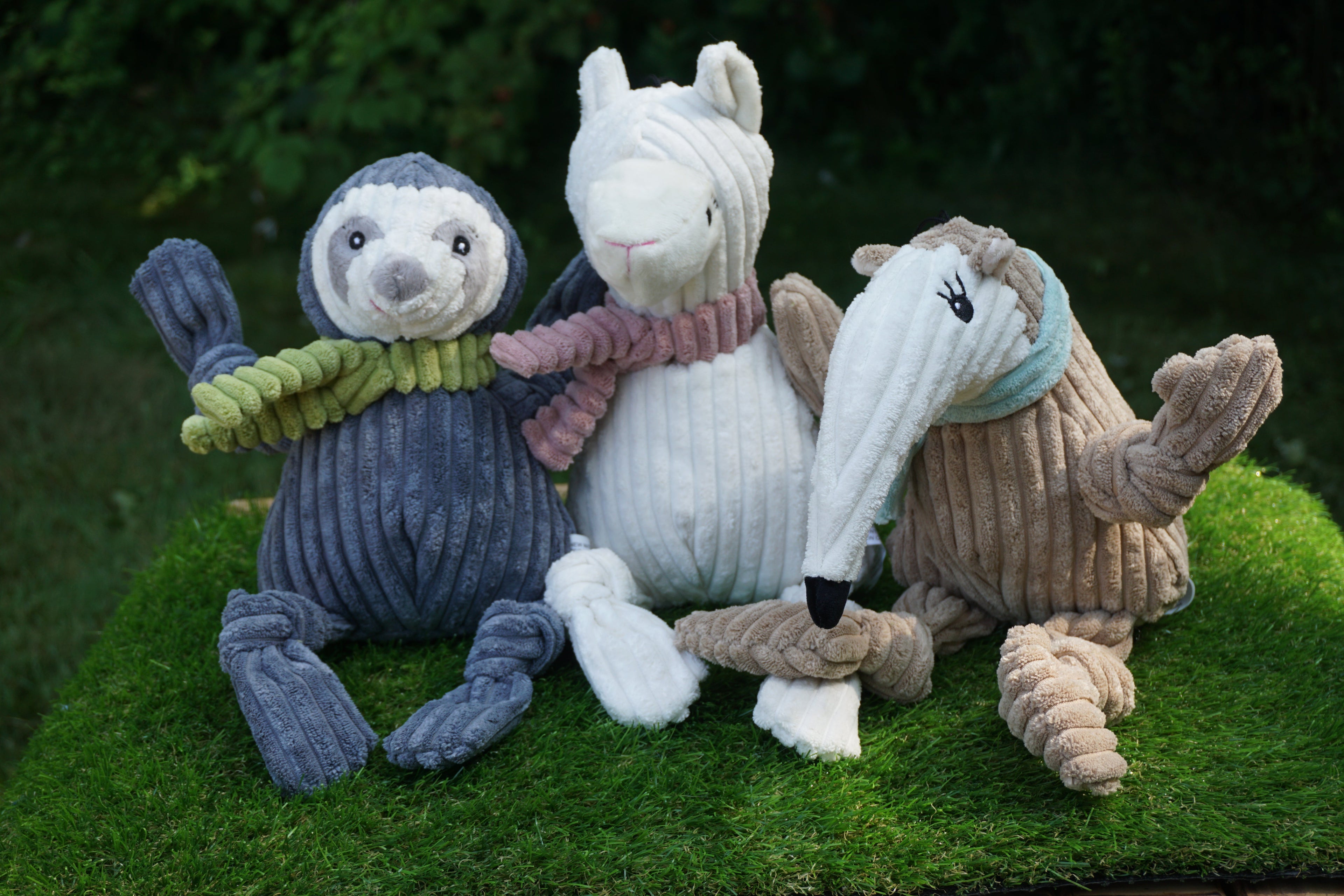 Nibblet Anteater Knottie® Plush Dog Toy, Large by HuggleHounds