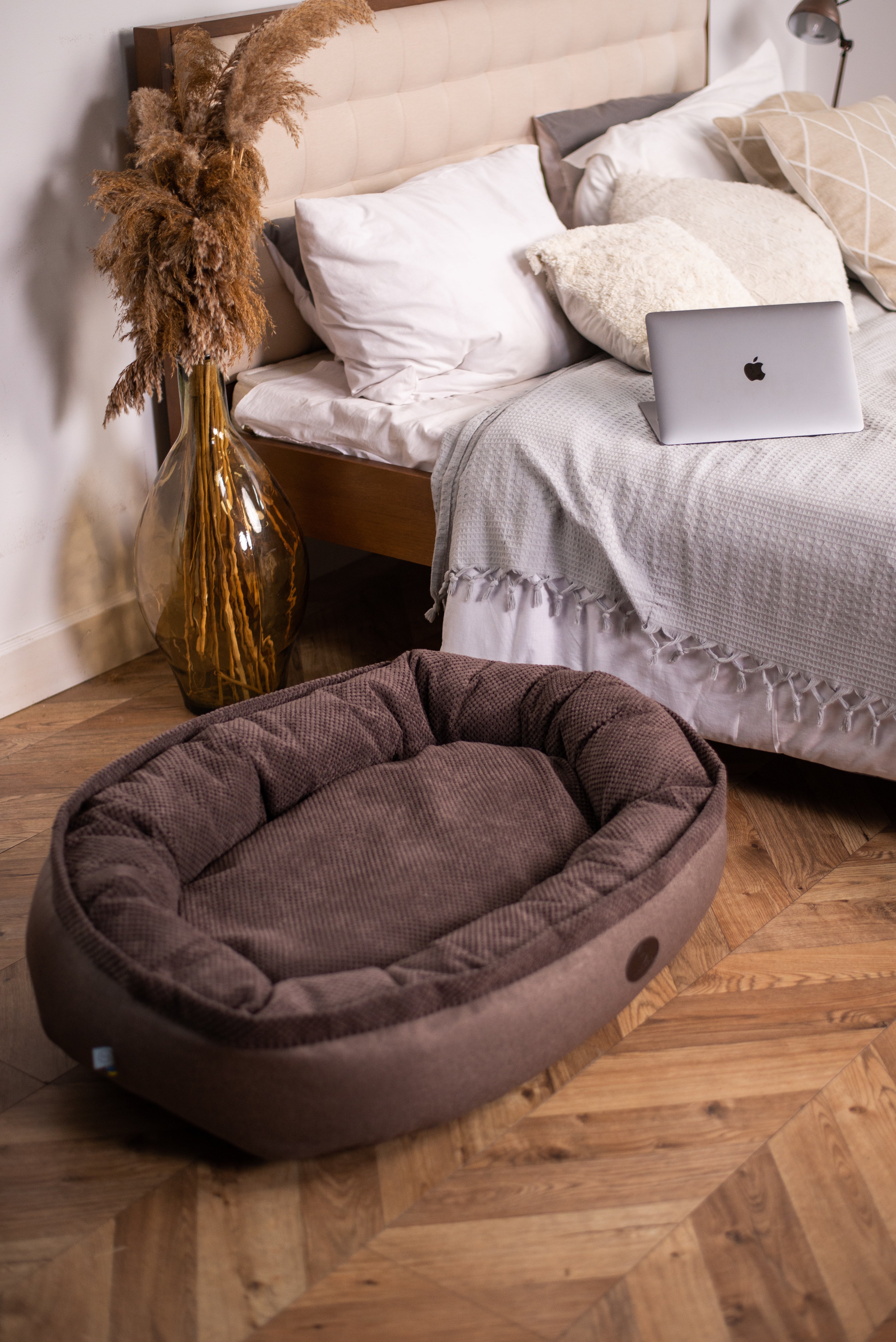 Chester & Lee | Cuddly Bagel Dog Bed by Chester & Lee