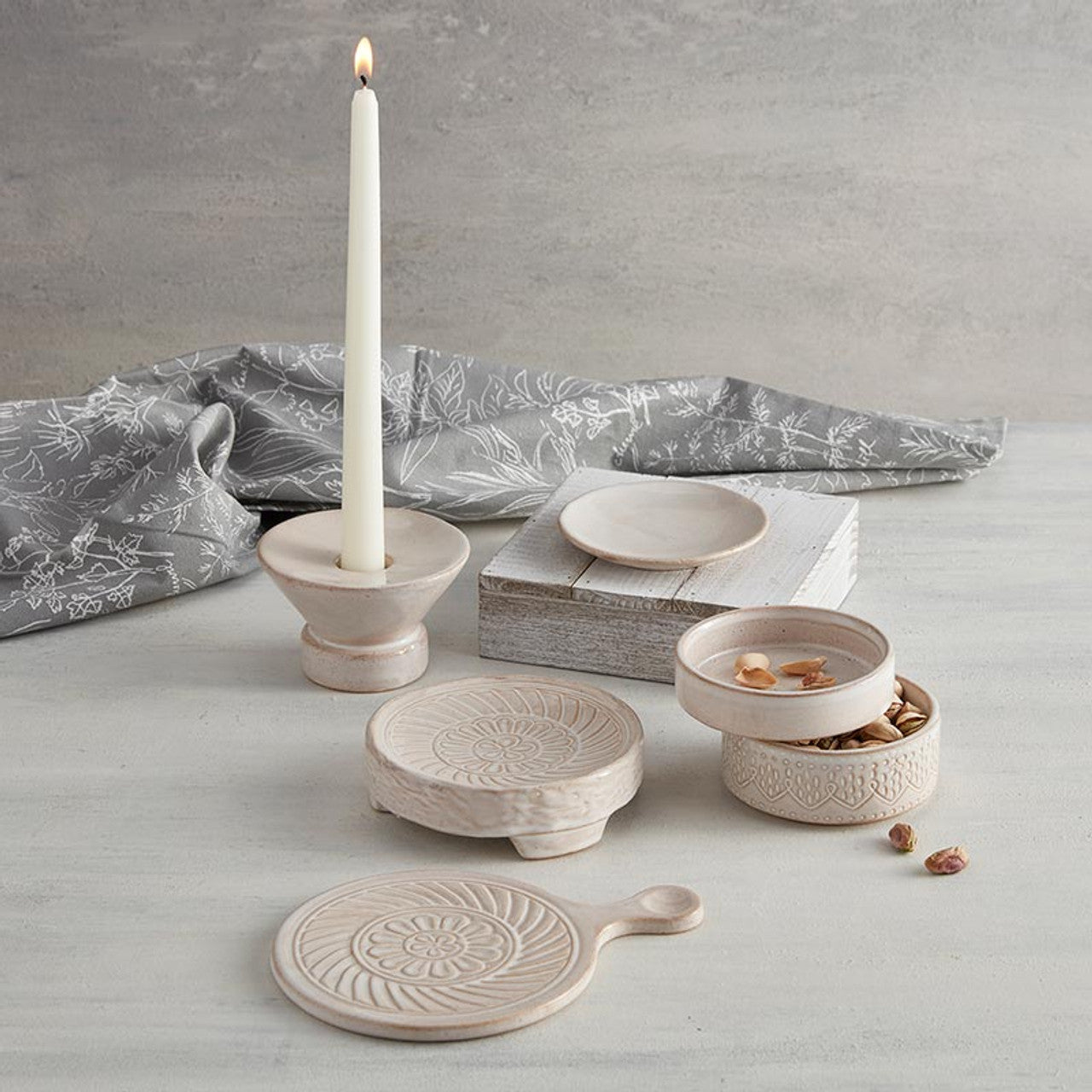Embossed Mini Stoneware Trivet | Rustic Hot Dishes Ceramic Stand | 5" Diameter by The Bullish Store