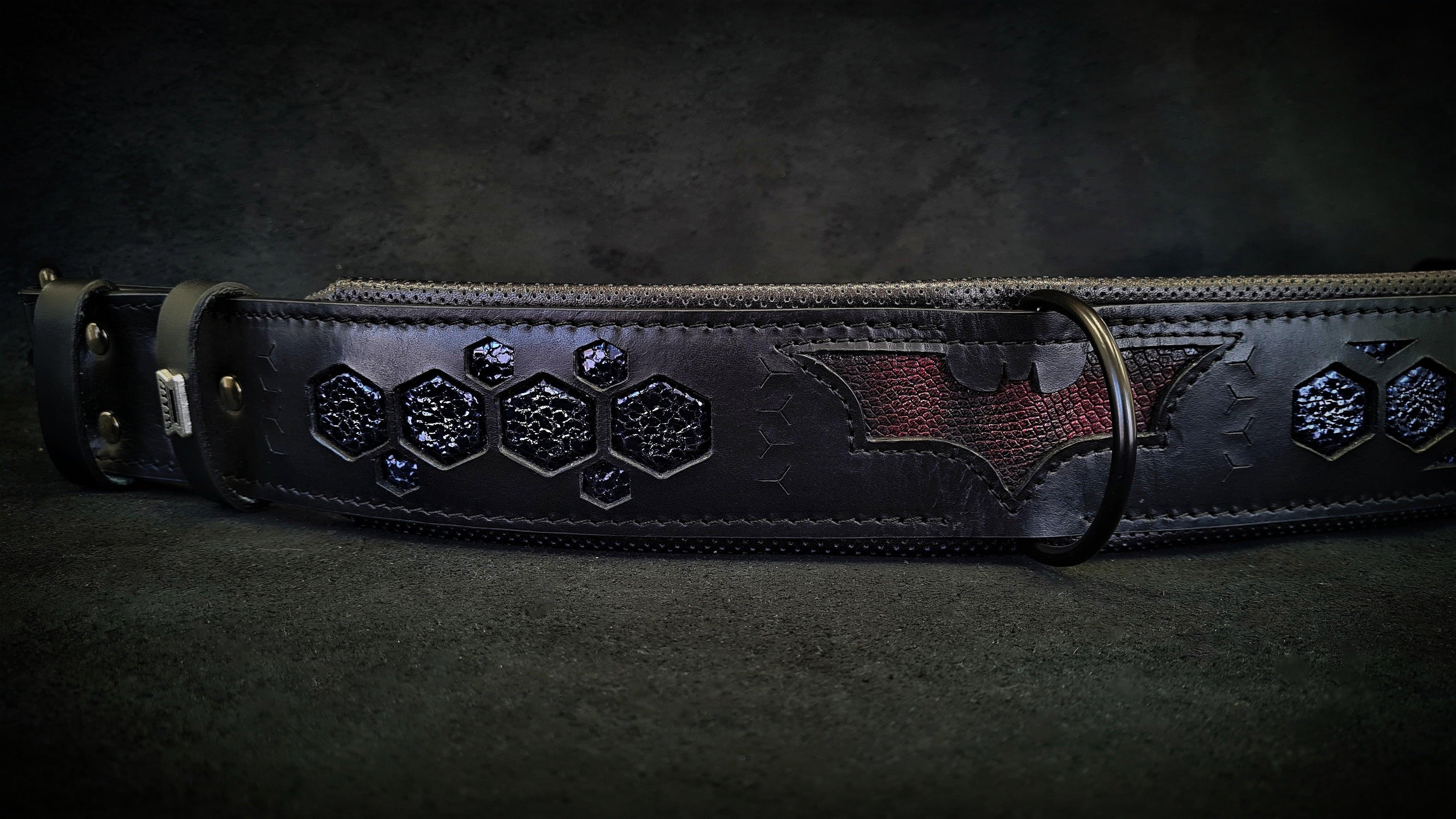 ''BATMAN'' collar by Bestia Dog Gear
