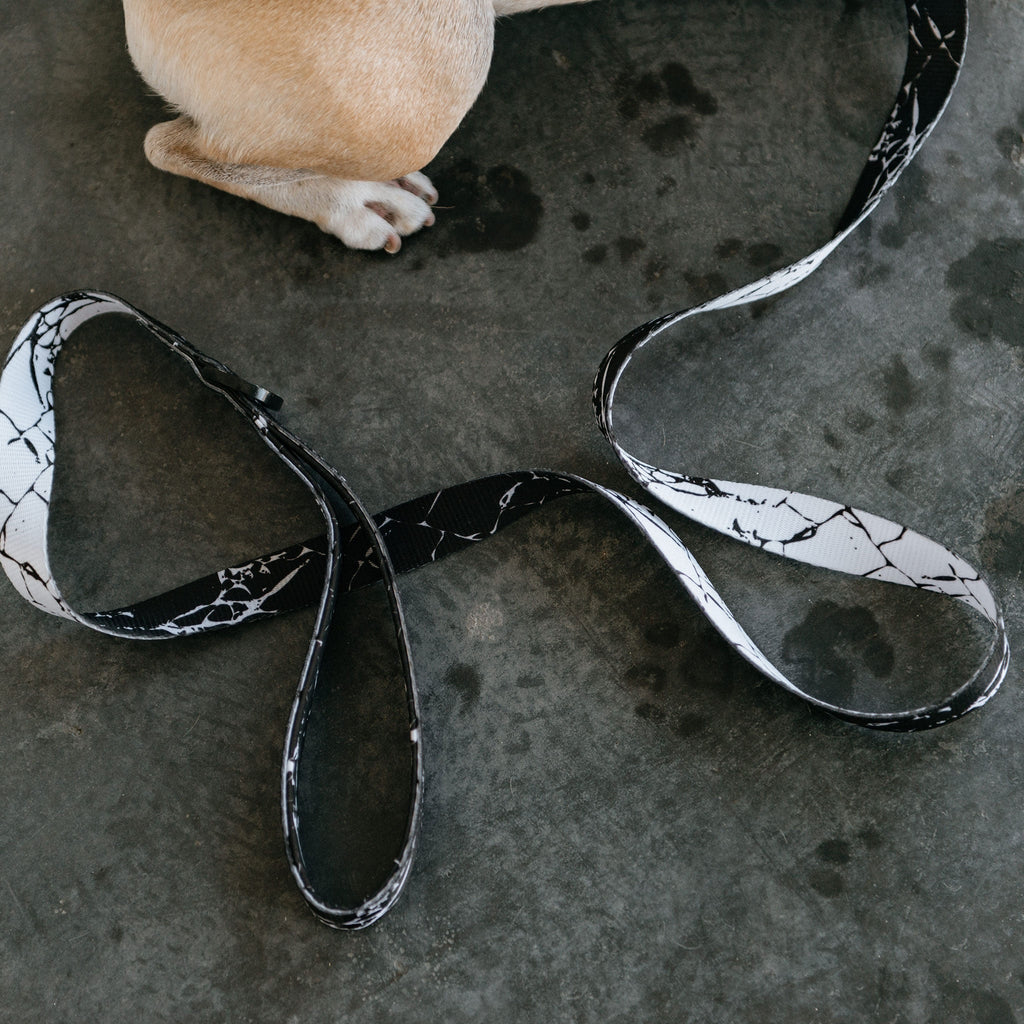 Frenchie Comfort Leash - Black Marble by Frenchie Bulldog