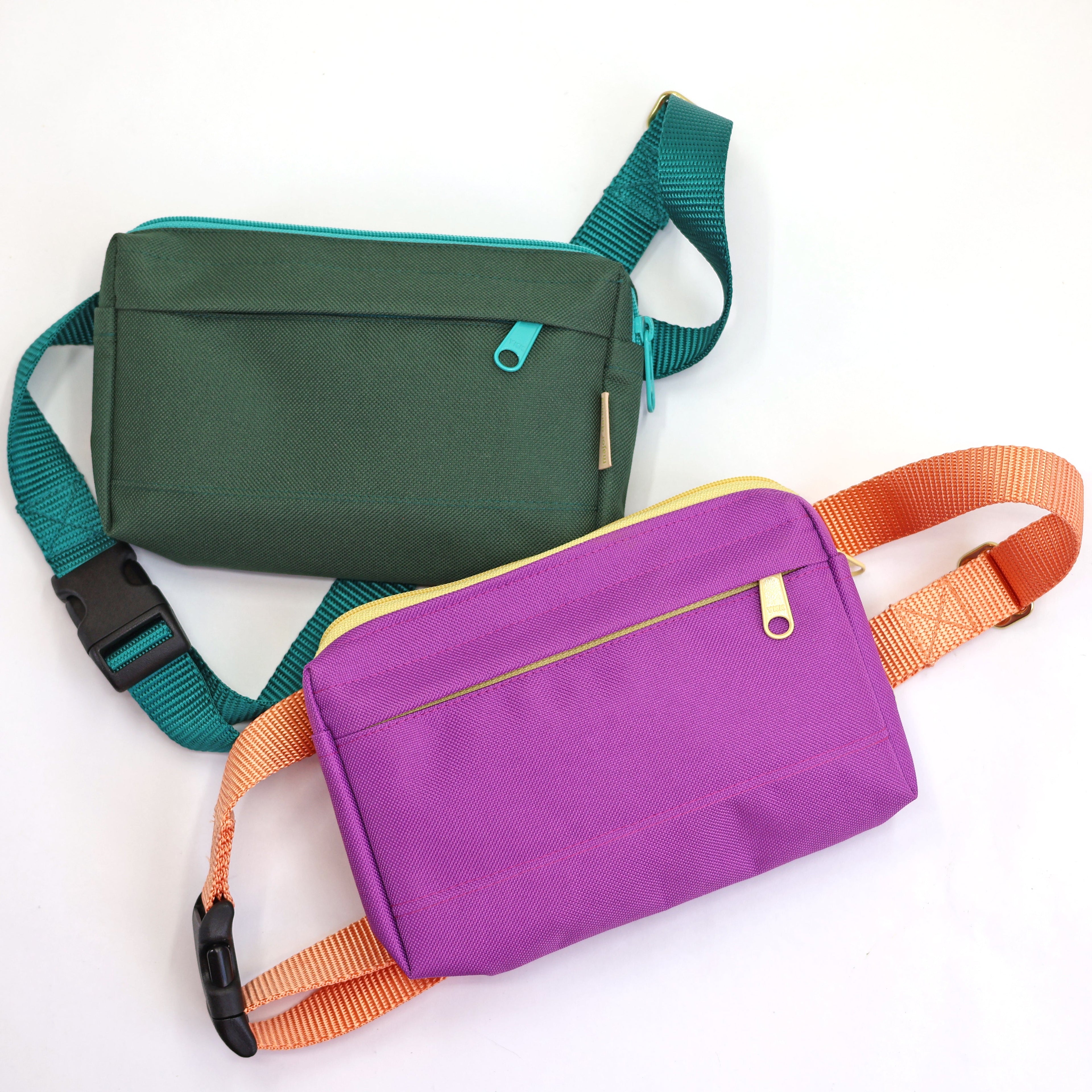 dog walking fanny pack by Major Darling