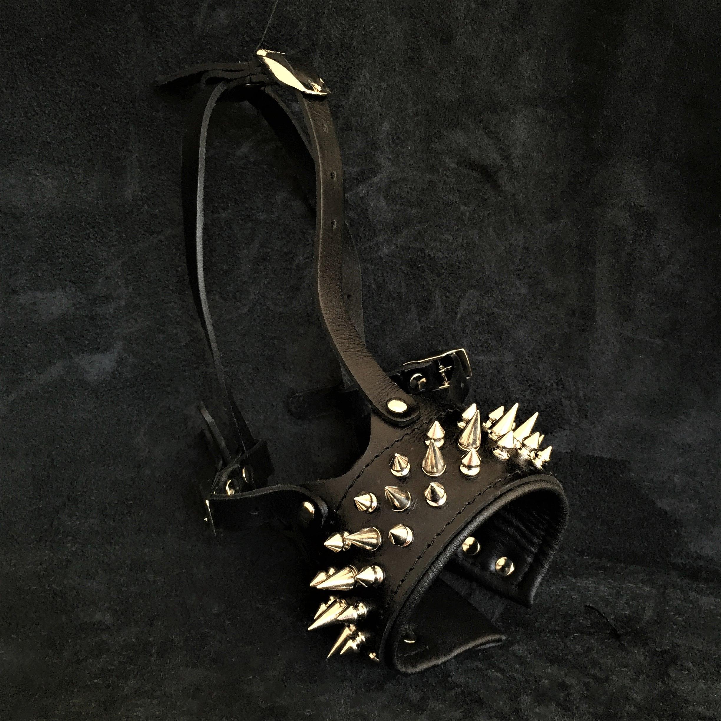 The "Danger" muzzle by Bestia Dog Gear