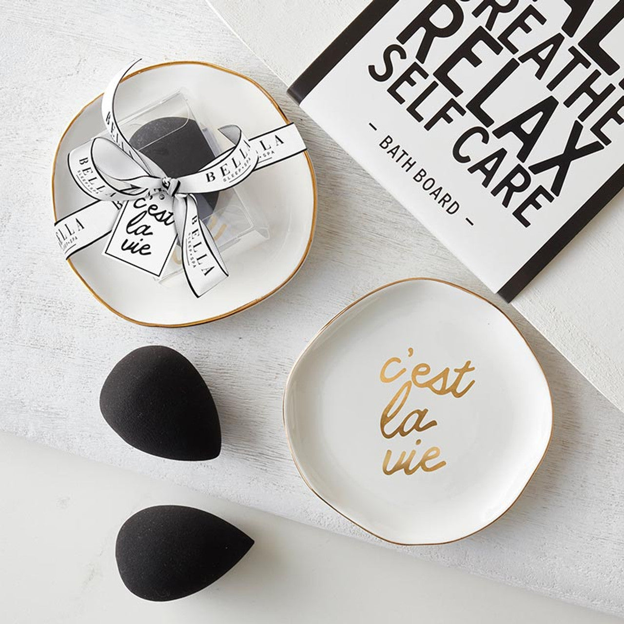 Ivory Ceramic Tray with Makeup Sponge Gift Set | Cosmetic Giftable Beauty Tools Set by The Bullish Store