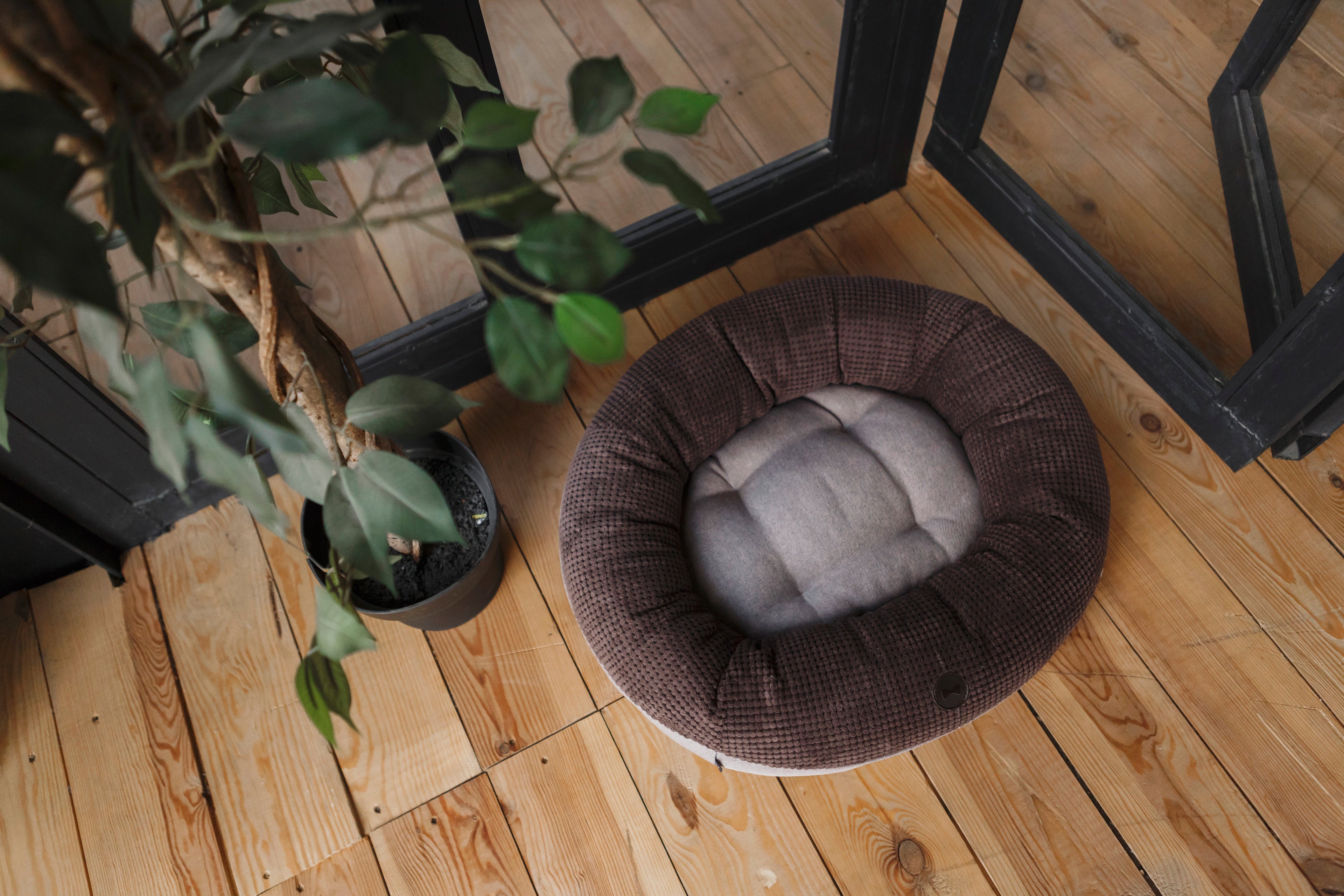 Chester & Lee | Chestnut Donut Dog Bed by Chester & Lee