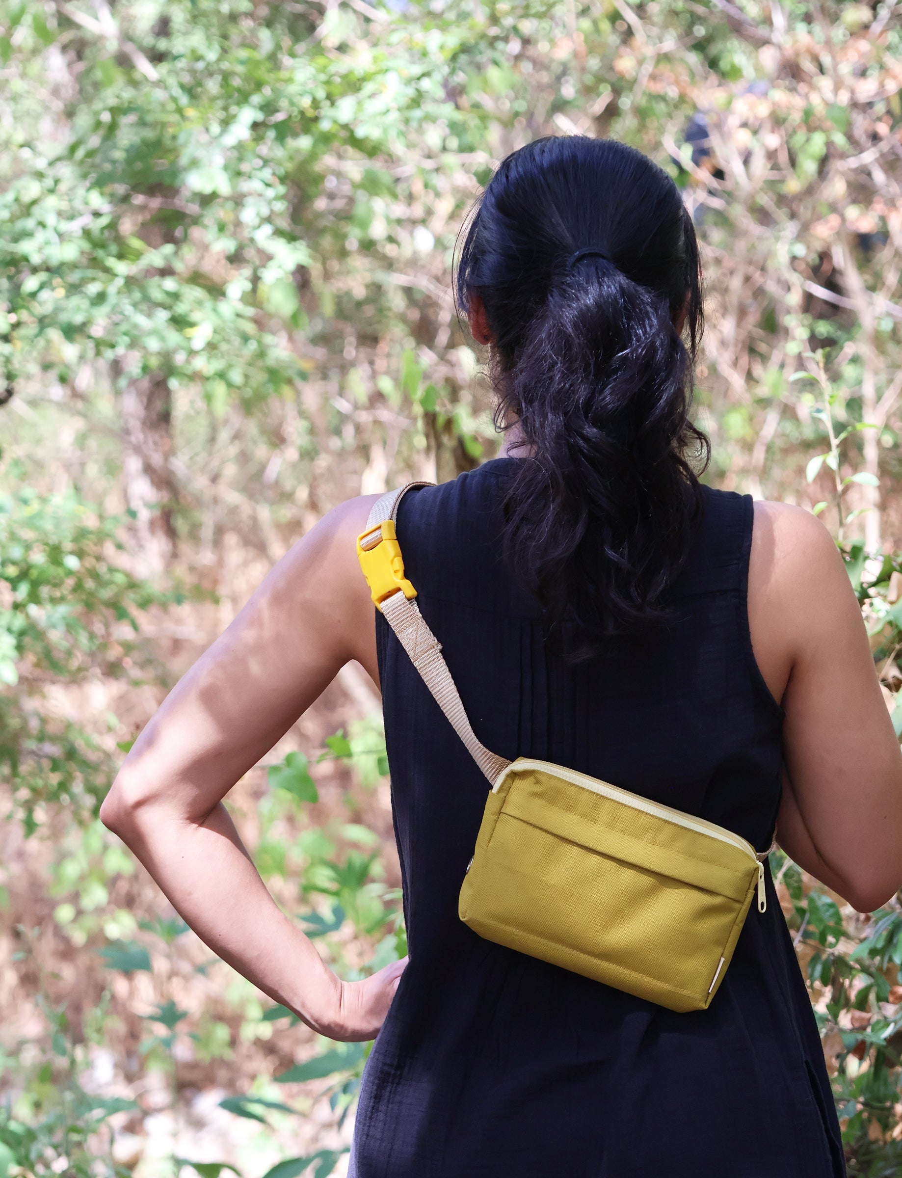 dog walking fanny pack by Major Darling