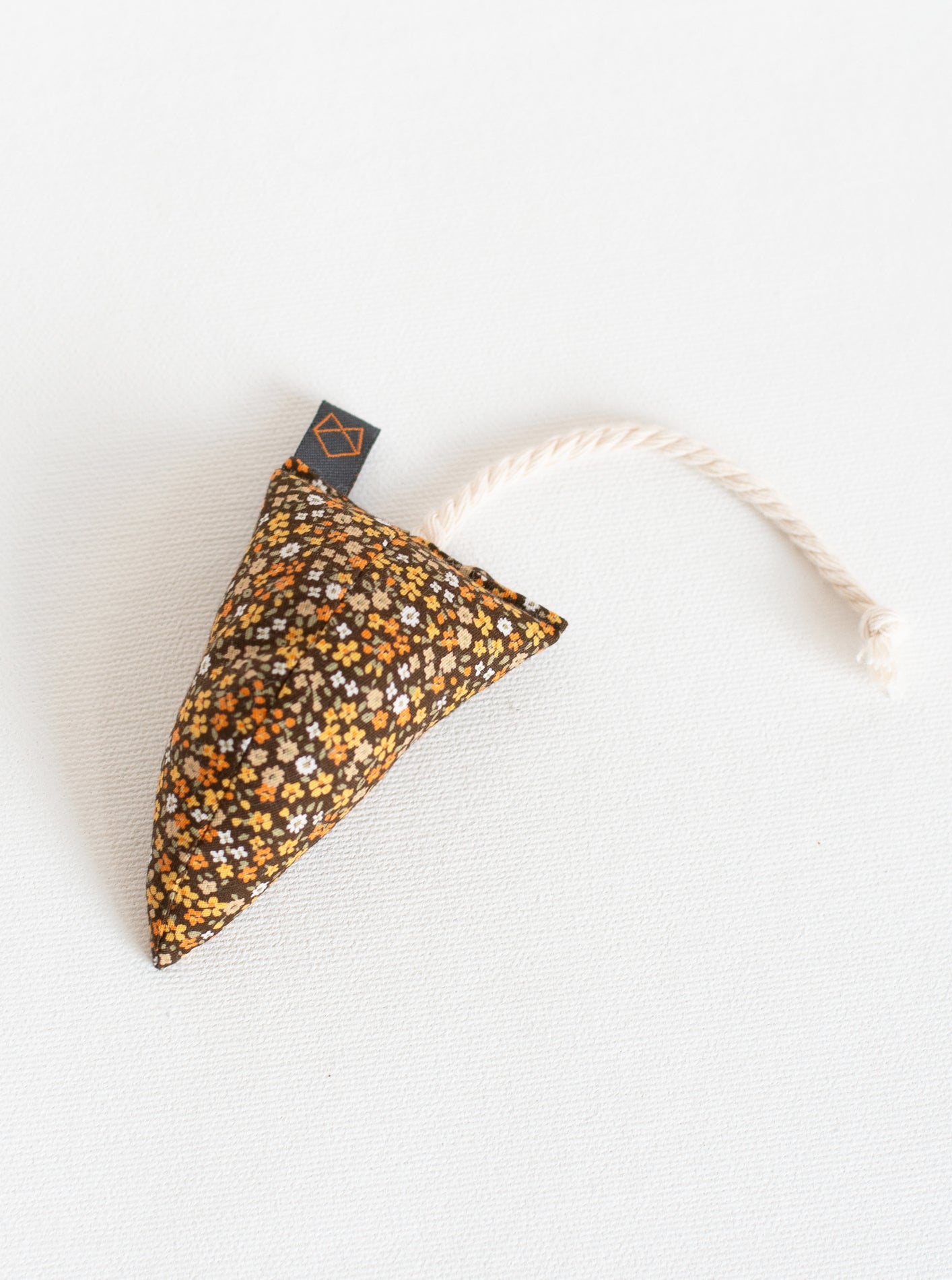 MODERN MOUSE CATNIP TOY - FLORAL by MODERNBEAST