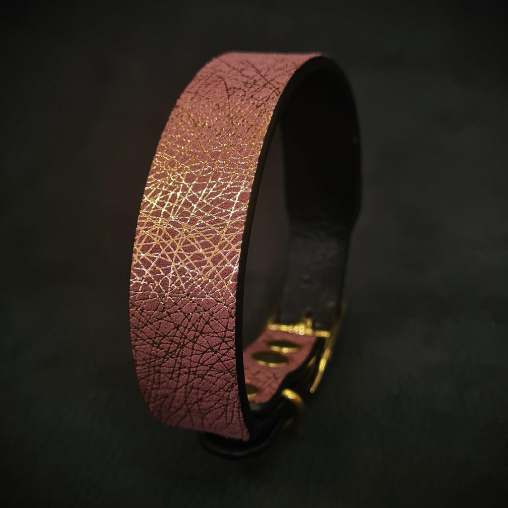 The ''Nostalgia Rose'' puppy collar by Bestia Dog Gear