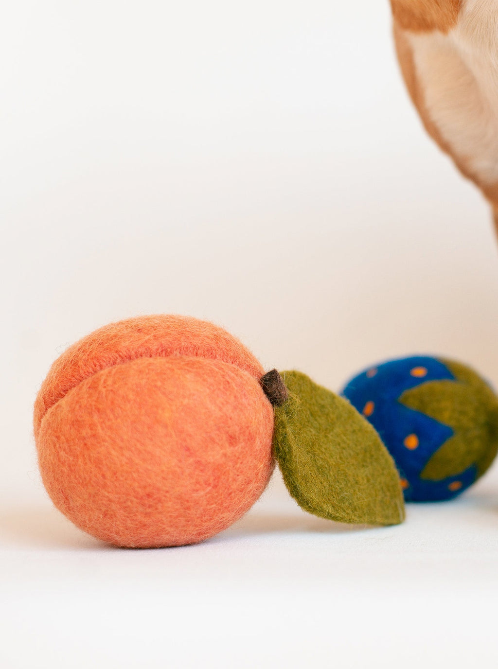 PEACH WOOL DOG & CAT TOY by MODERNBEAST