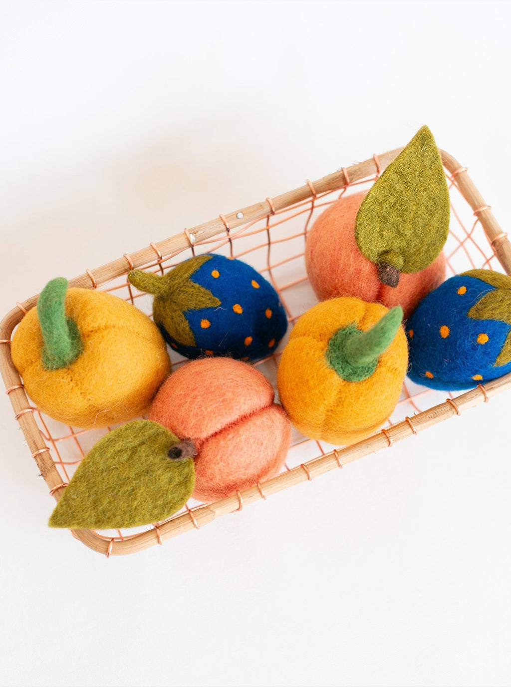 PEACH WOOL DOG & CAT TOY by MODERNBEAST