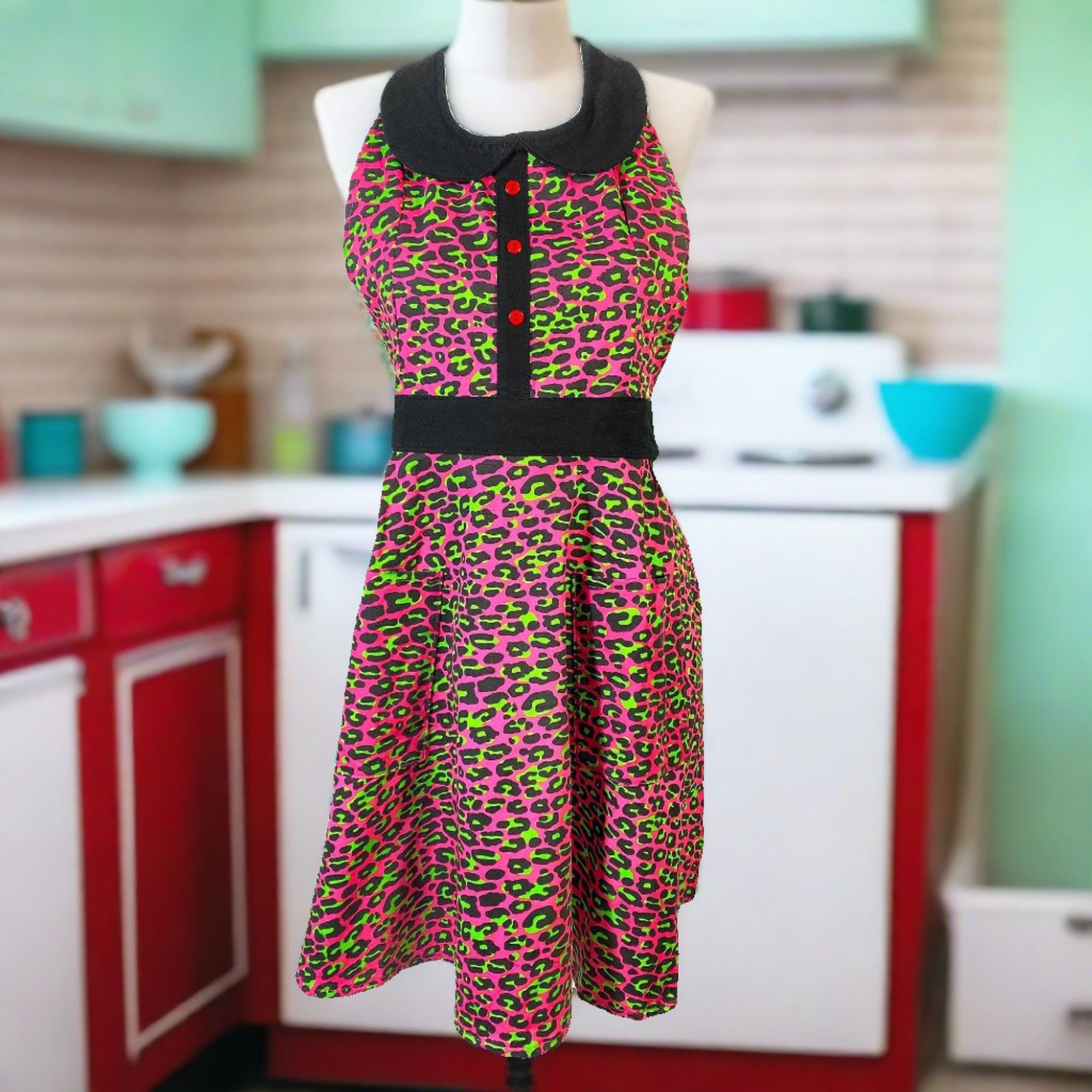 Pink Leopard Apron | Cooking Baking Cotton Kitchen Tools Essentials | Gift for Her by The Bullish Store
