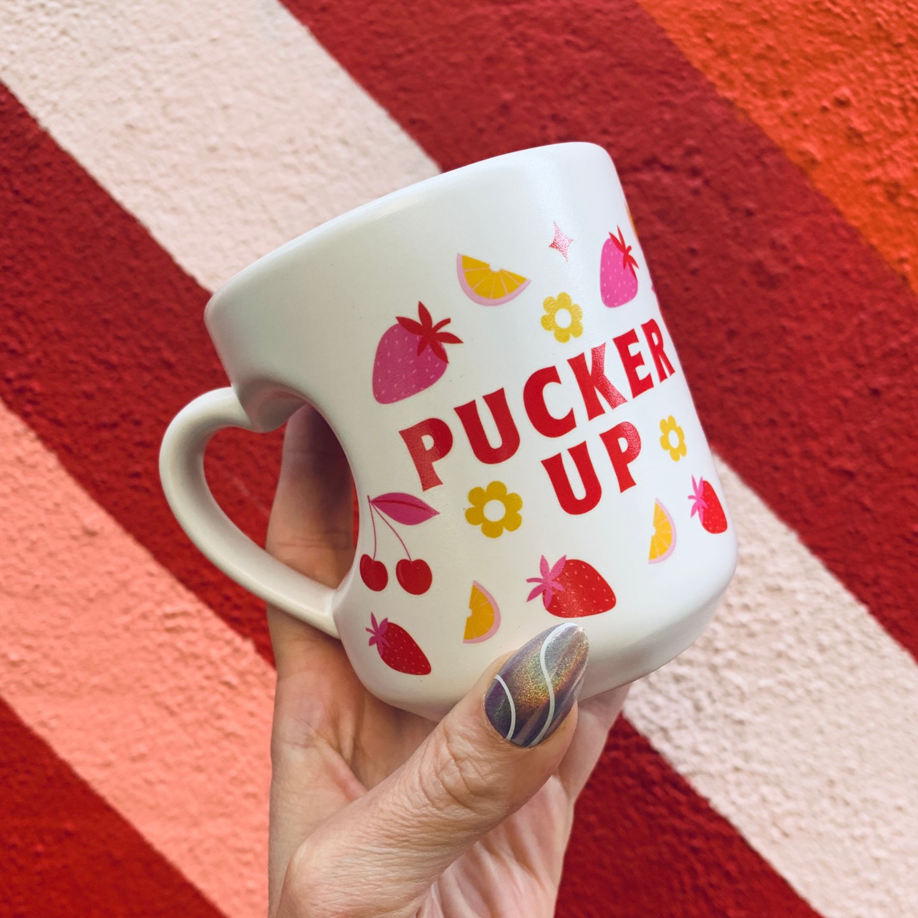 Romance Pucker Up Heart Shaped Handle Mug | Stoneware Tea Coffee Cup | 12oz by The Bullish Store