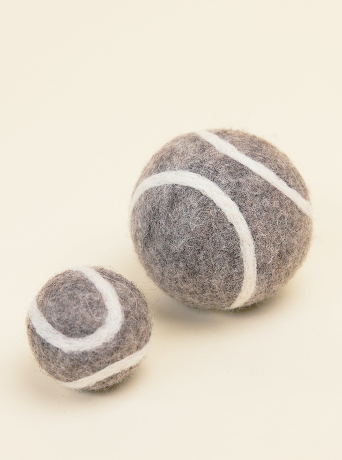 WOOL TENNIS BALL by MODERNBEAST