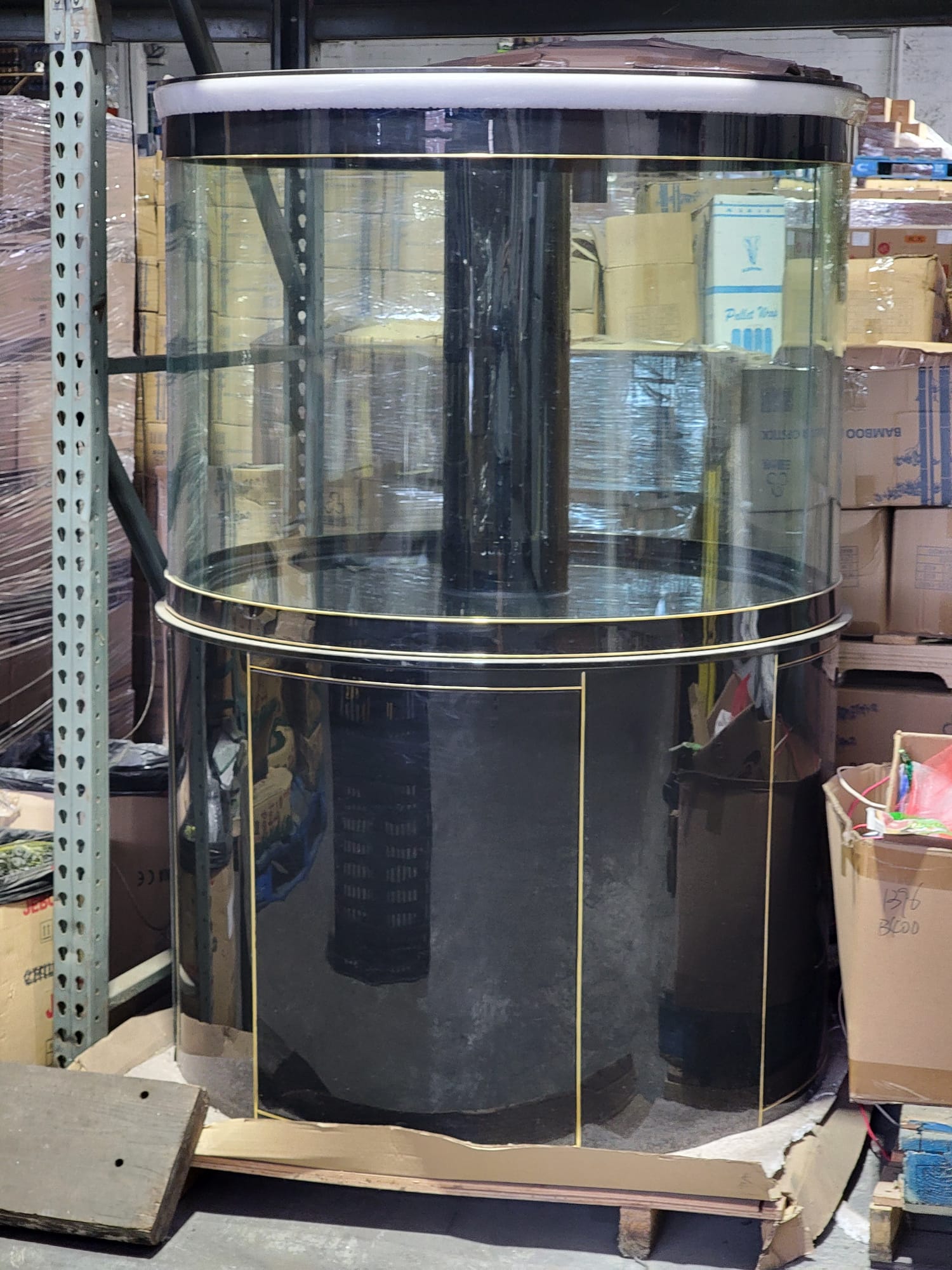 280 Gallon Glass Reef-Ready Cylinder with Steel Reinforced Gloss Black Stand and Sump by Northeast Aquariums LLC