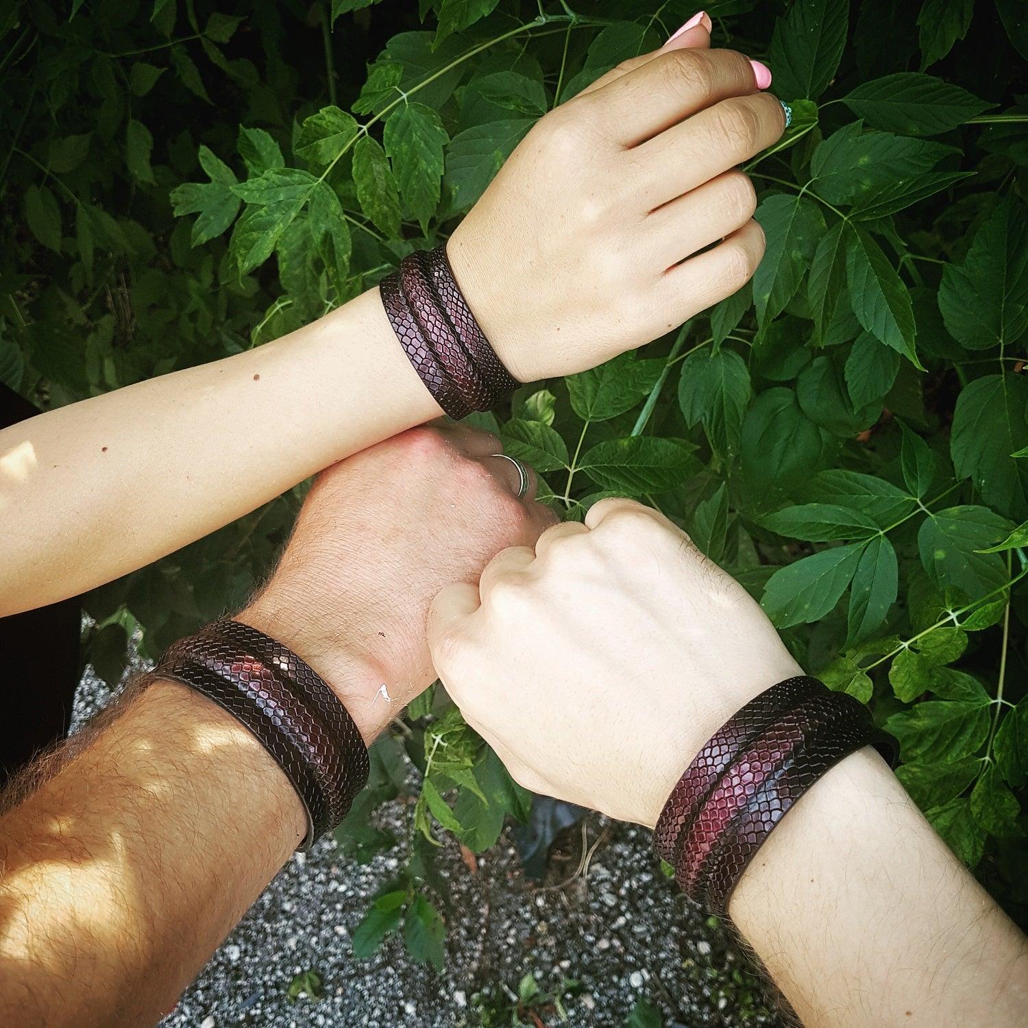The ''Cobra'' bracelet by Bestia Dog Gear