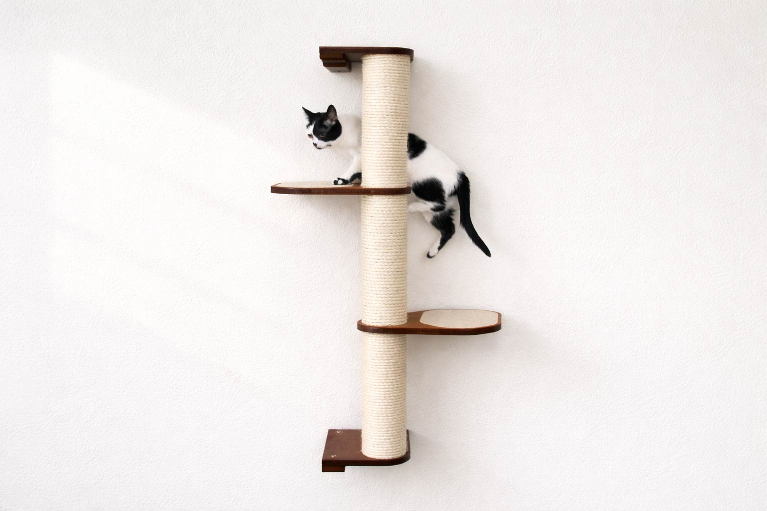 Wall Mounted Cat Climbing Pole - Sisal