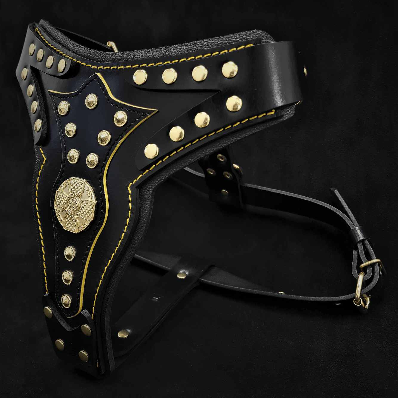 The "Maximus" harness V2 by Bestia Dog Gear