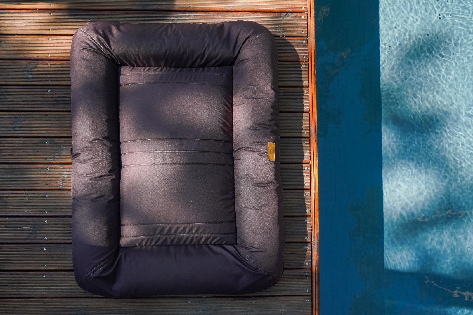 Chester & Lee | Waterproof Lounger Dog Bed Gray by Chester & Lee