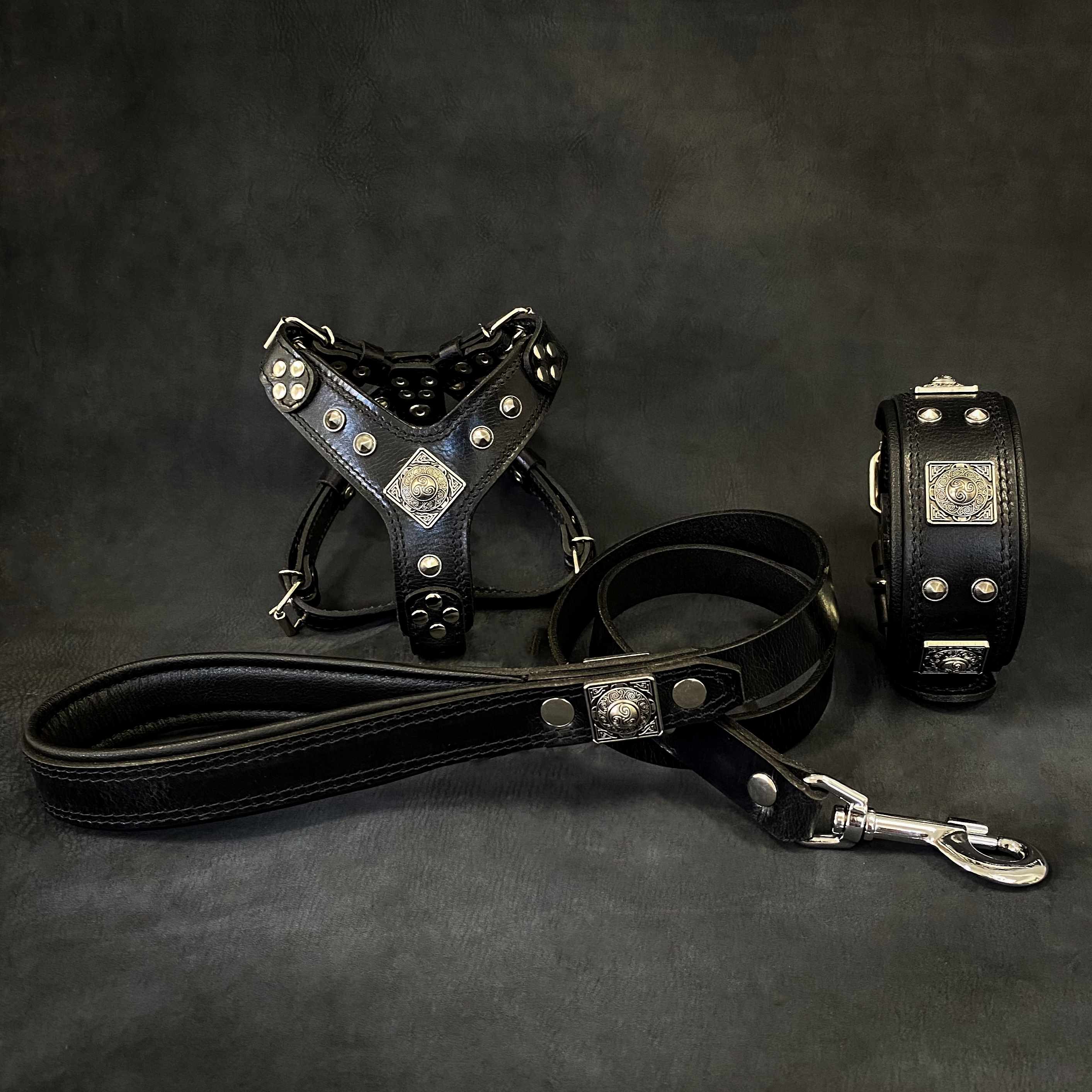 "EROS" Small to Medium dog SET - Harness - collar - lead. All Black by Bestia Dog Gear