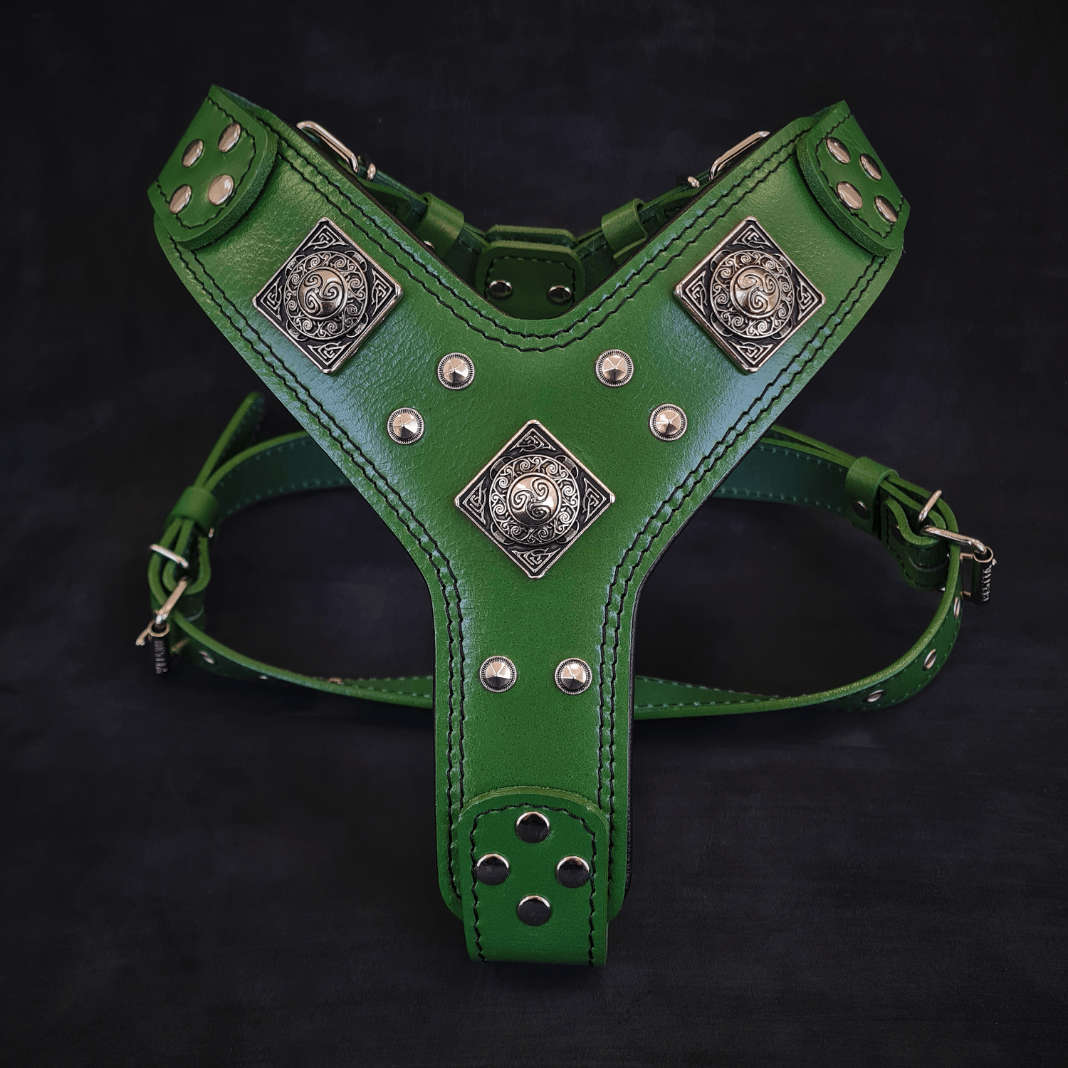 The "Eros" harness GREEN by Bestia Dog Gear