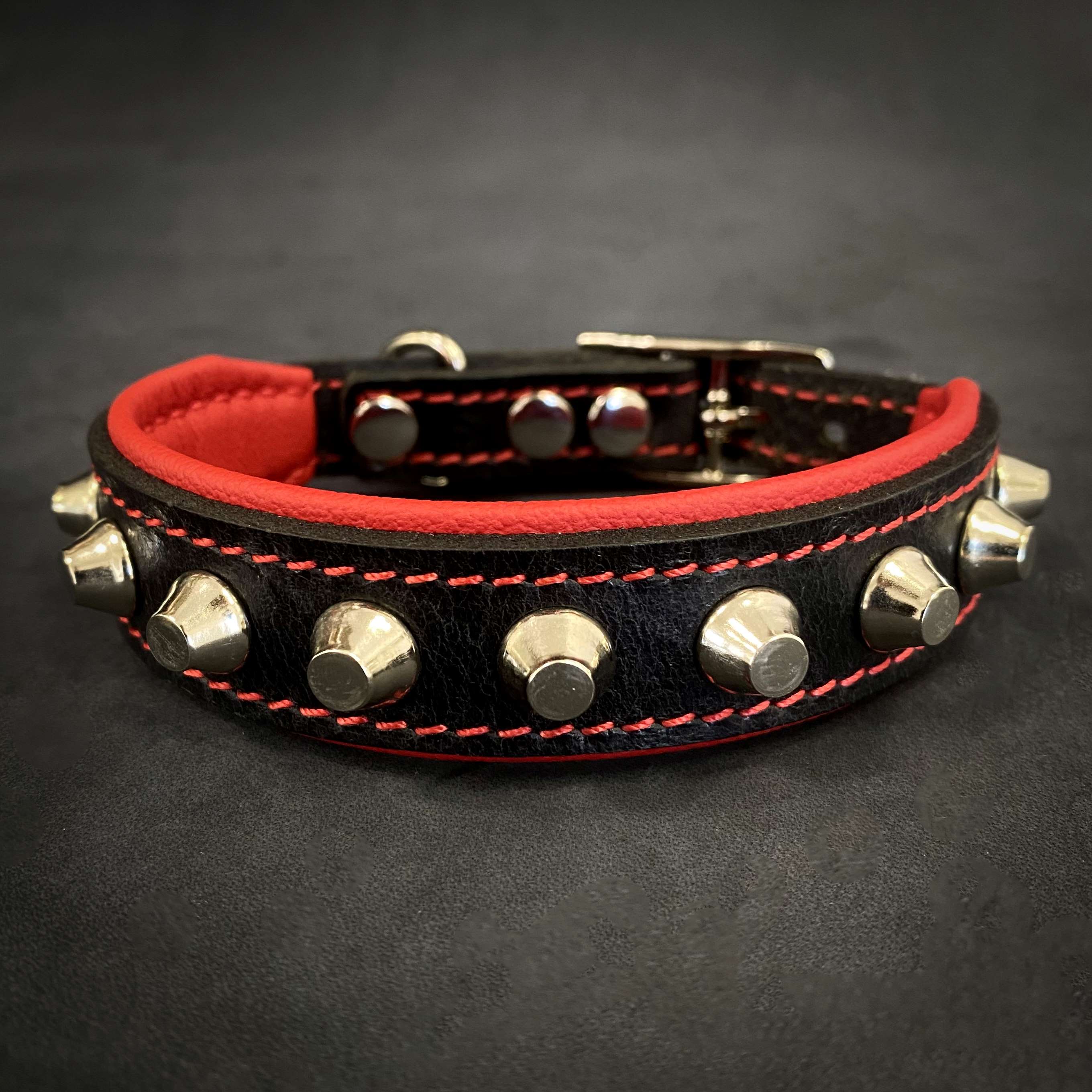 The "Rock" collar by Bestia Dog Gear