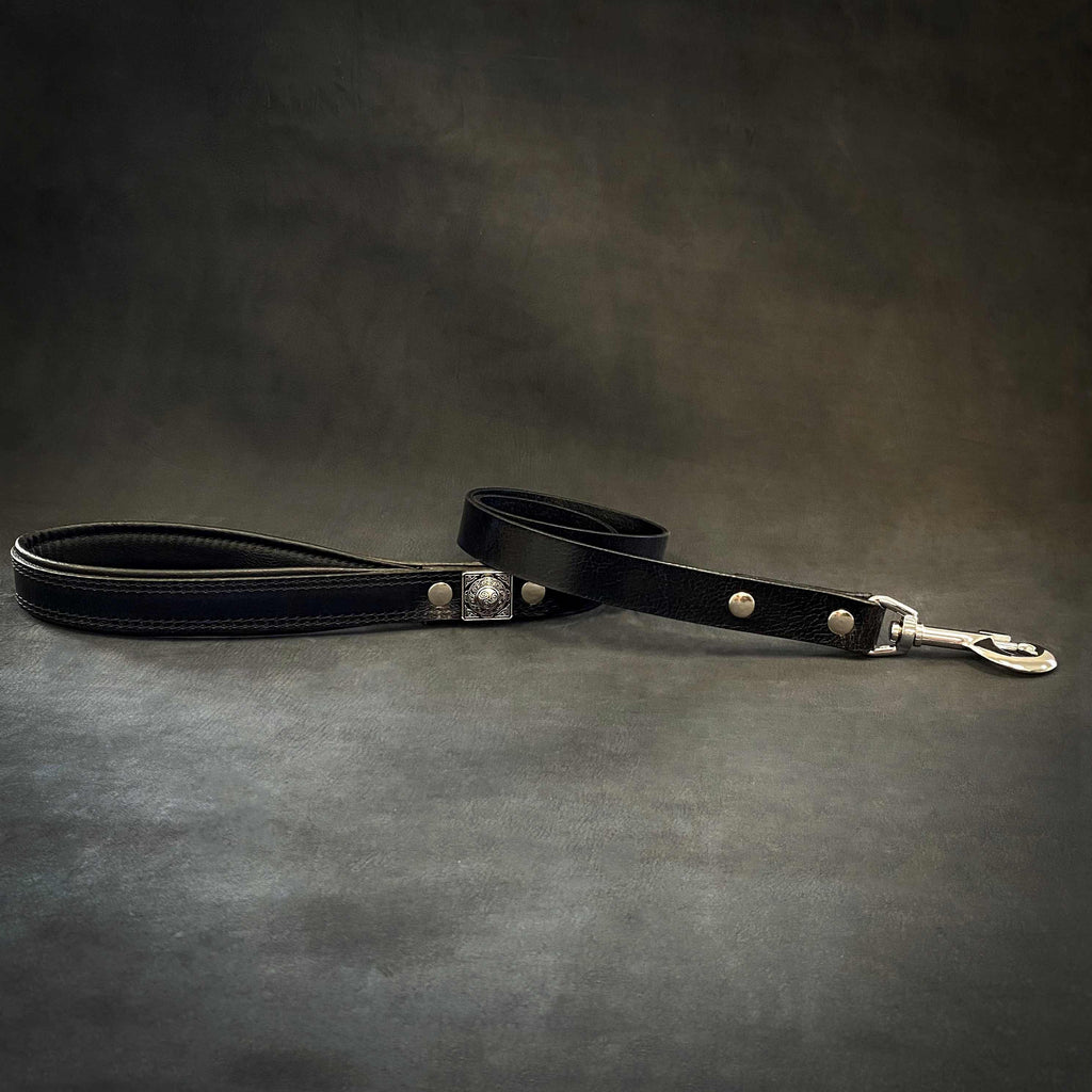 The "Eros" Leash 1 inch wide Black by Bestia Dog Gear