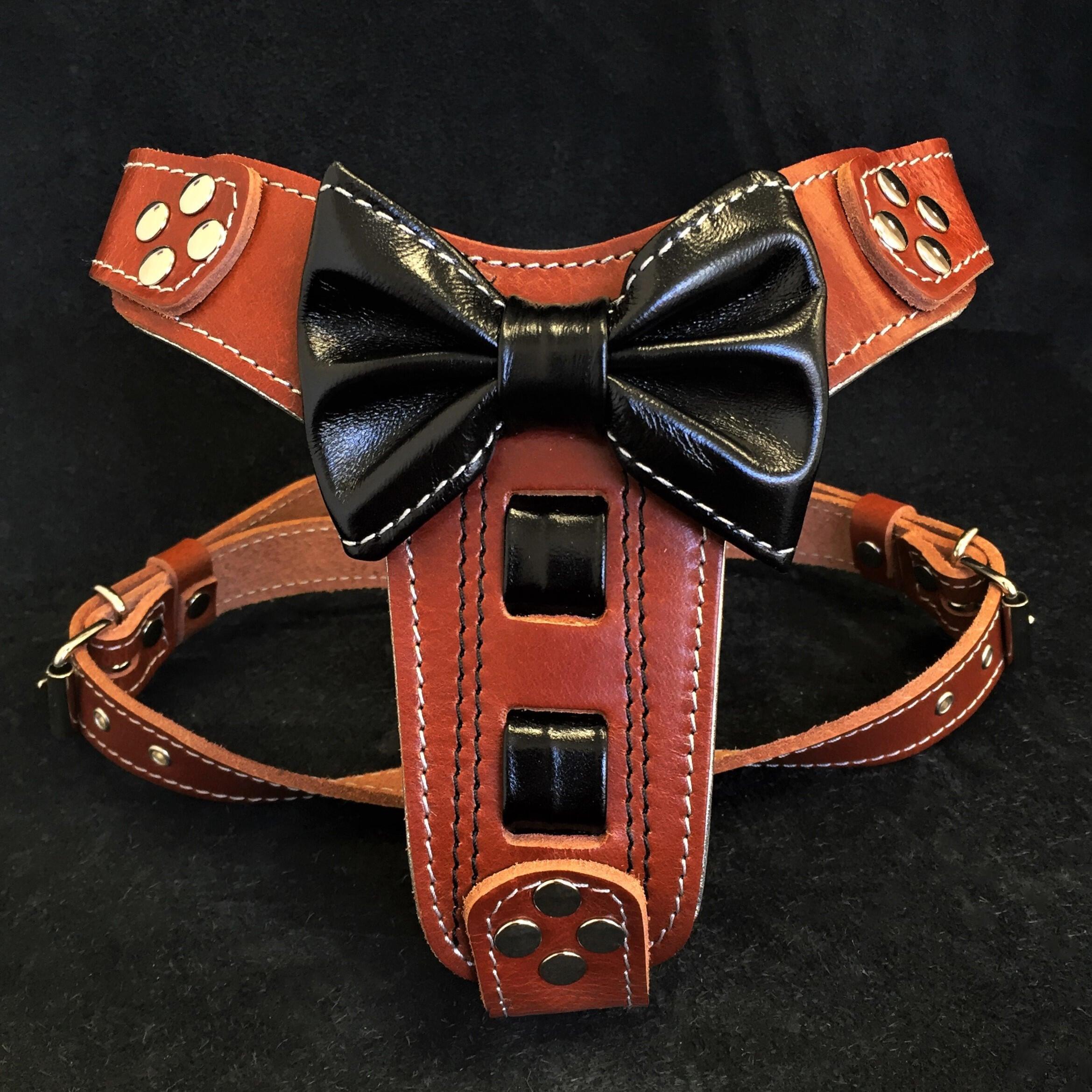 The "Bowtie" leather harness brown Small to Medium Size by Bestia Dog Gear