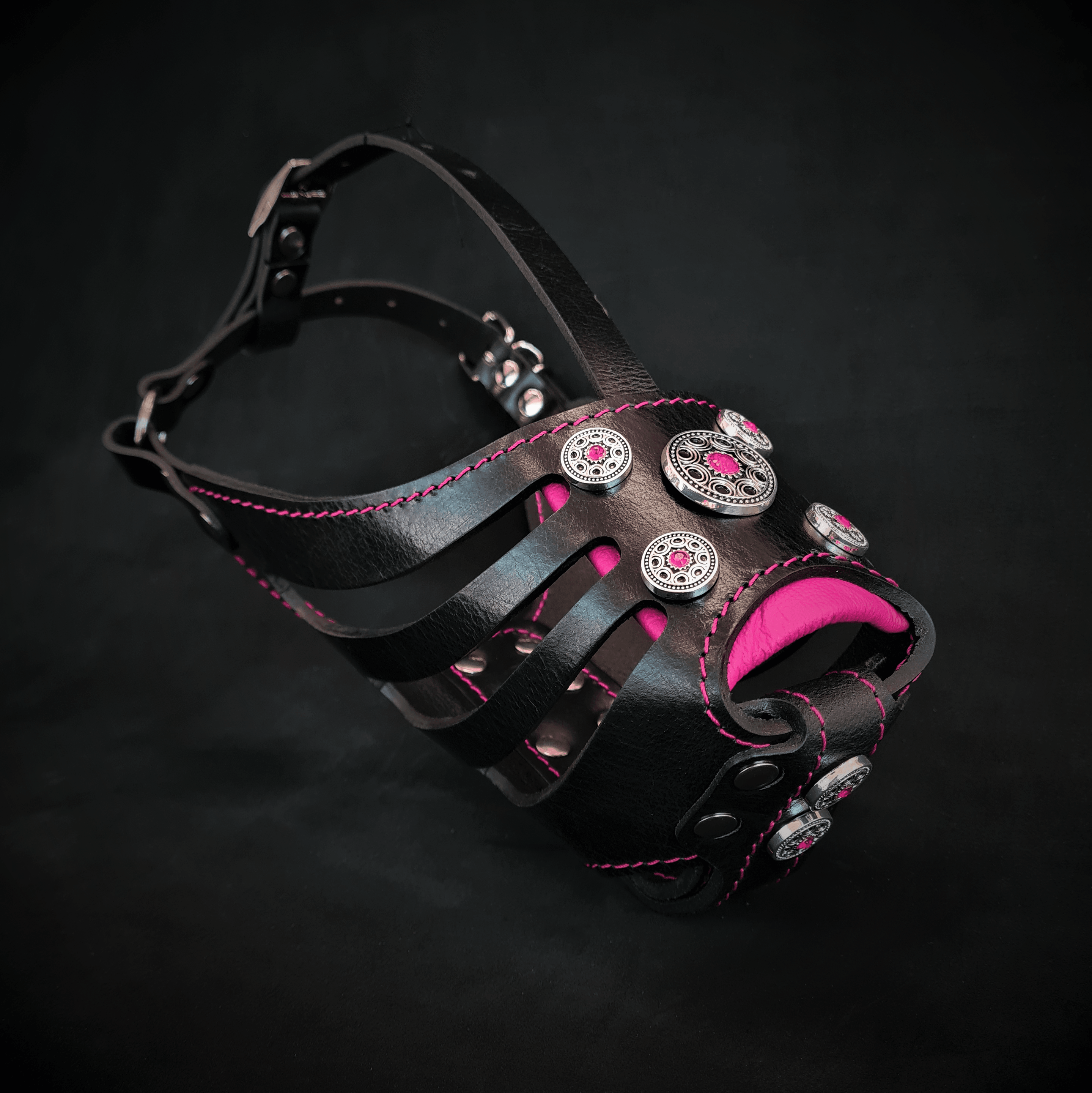 The ''Bijou'' Basket Muzzle Black & Pink by Bestia Dog Gear