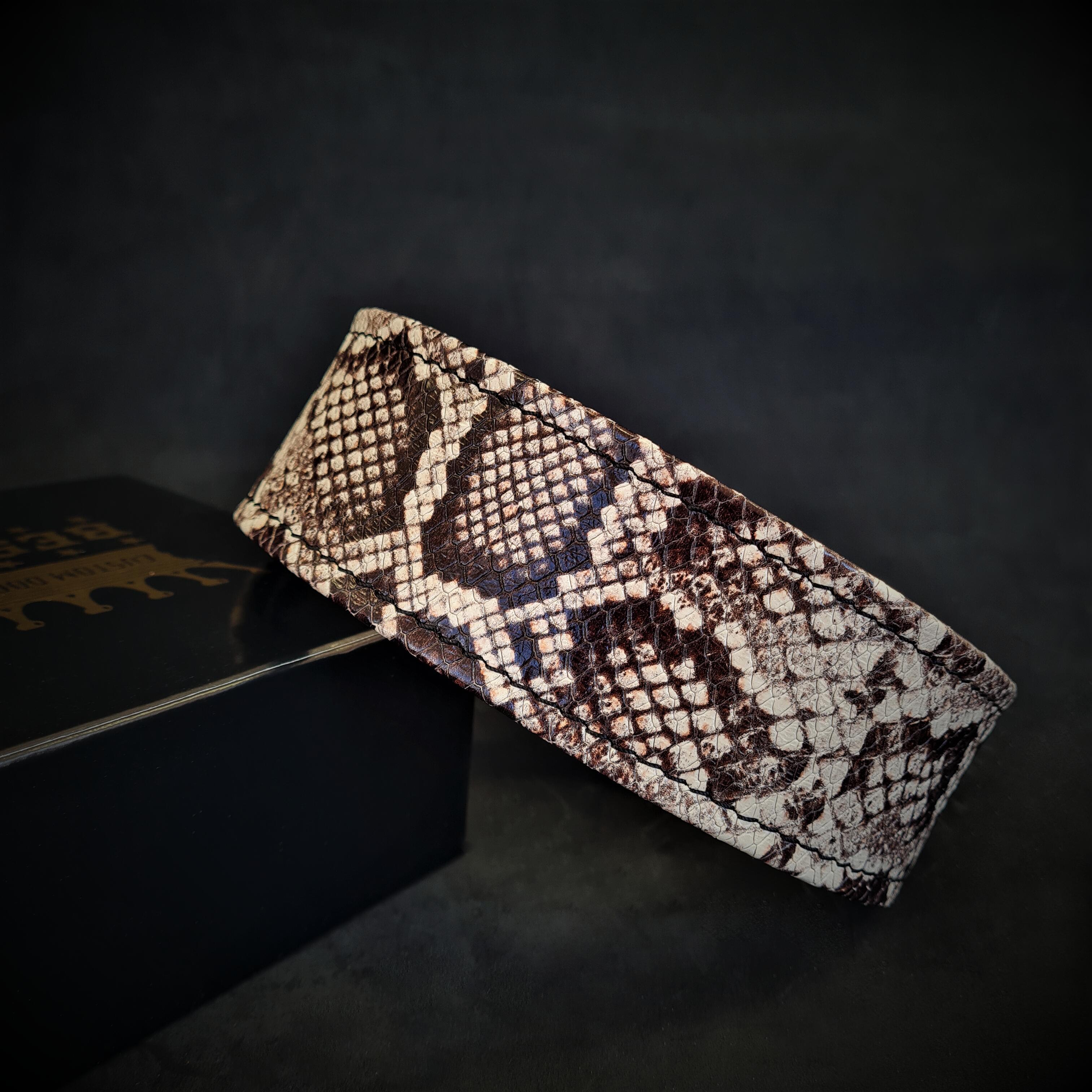 The ''Rock Python'' collar by Bestia Dog Gear