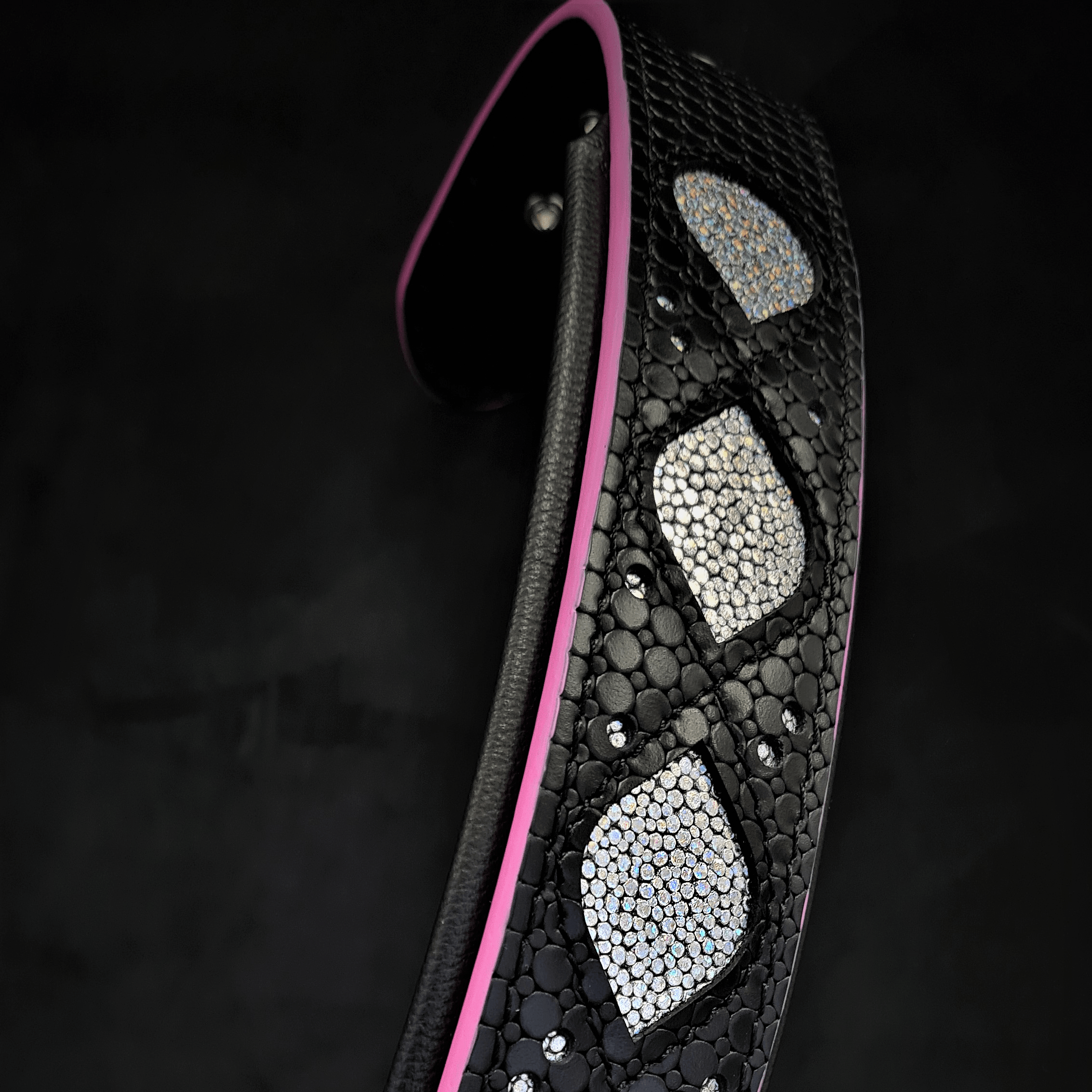 The "Ariel" collar by Bestia Dog Gear